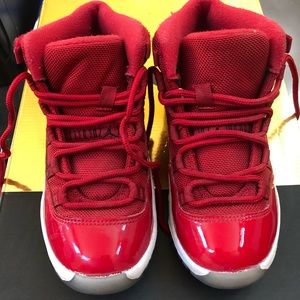 Jordan 11 Bred